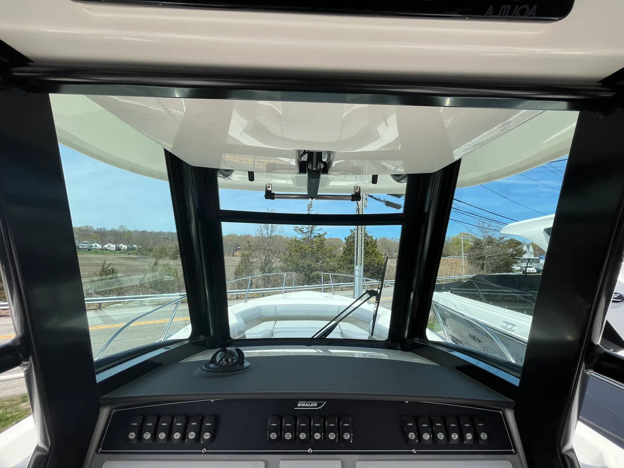2026 Boston Whaler 280 Outrage 28.0 feet, Clearwater, Florida #17