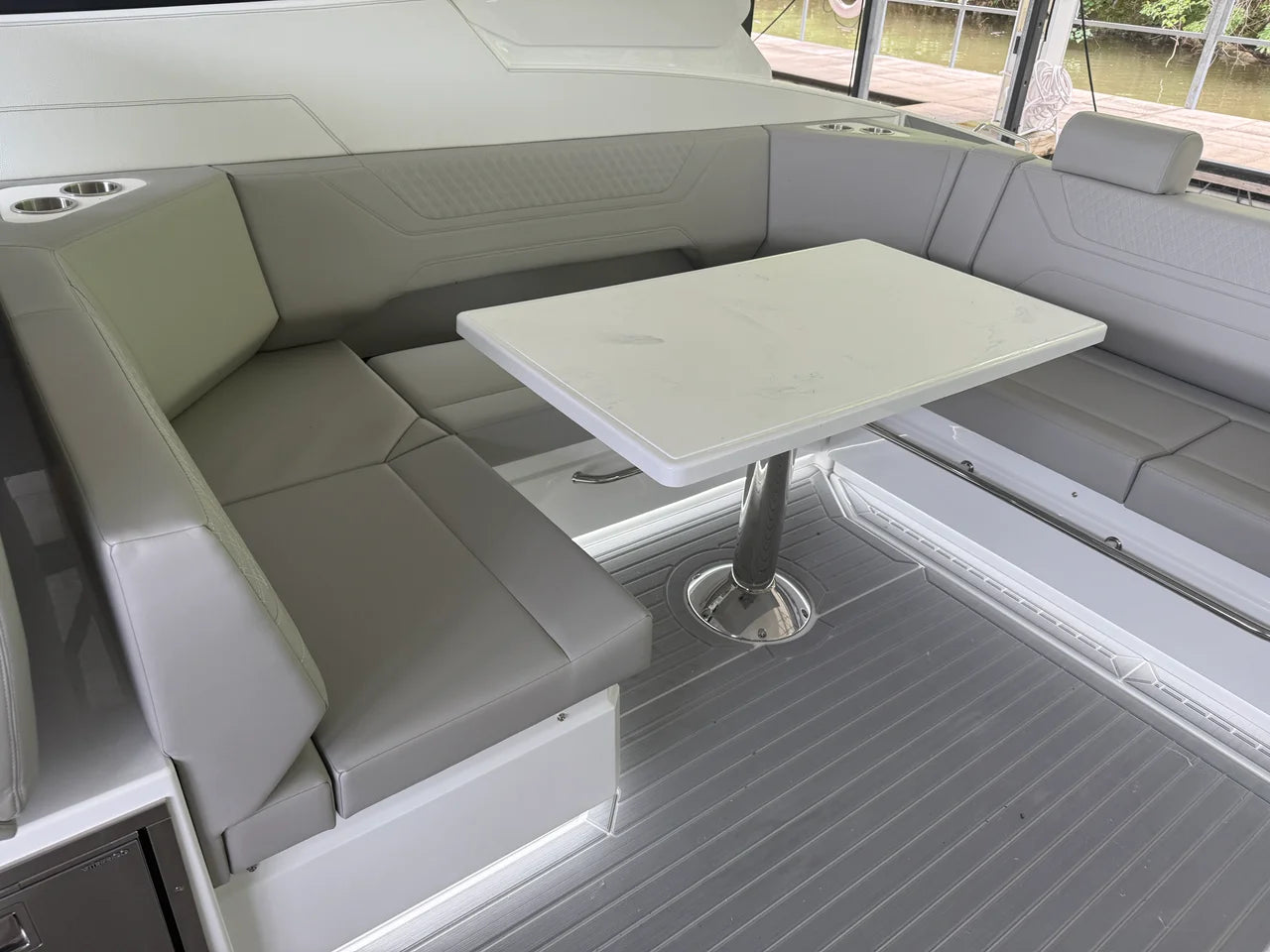 2027 Cruisers Yachts 42 GLS Outboard 42.0 feet, Clearwater, Florida #18