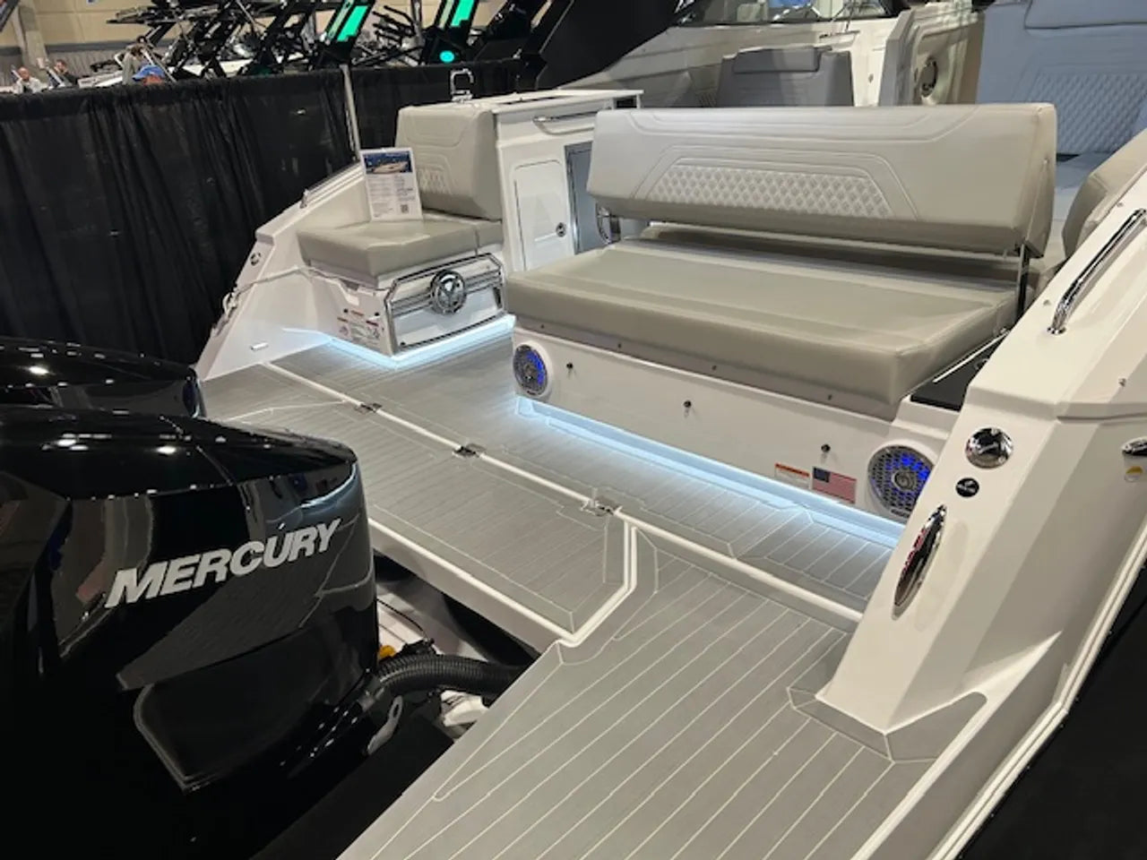 2026 Cruisers Yachts 34 GLS Outboard 34.0 feet, Clearwater, Florida #8