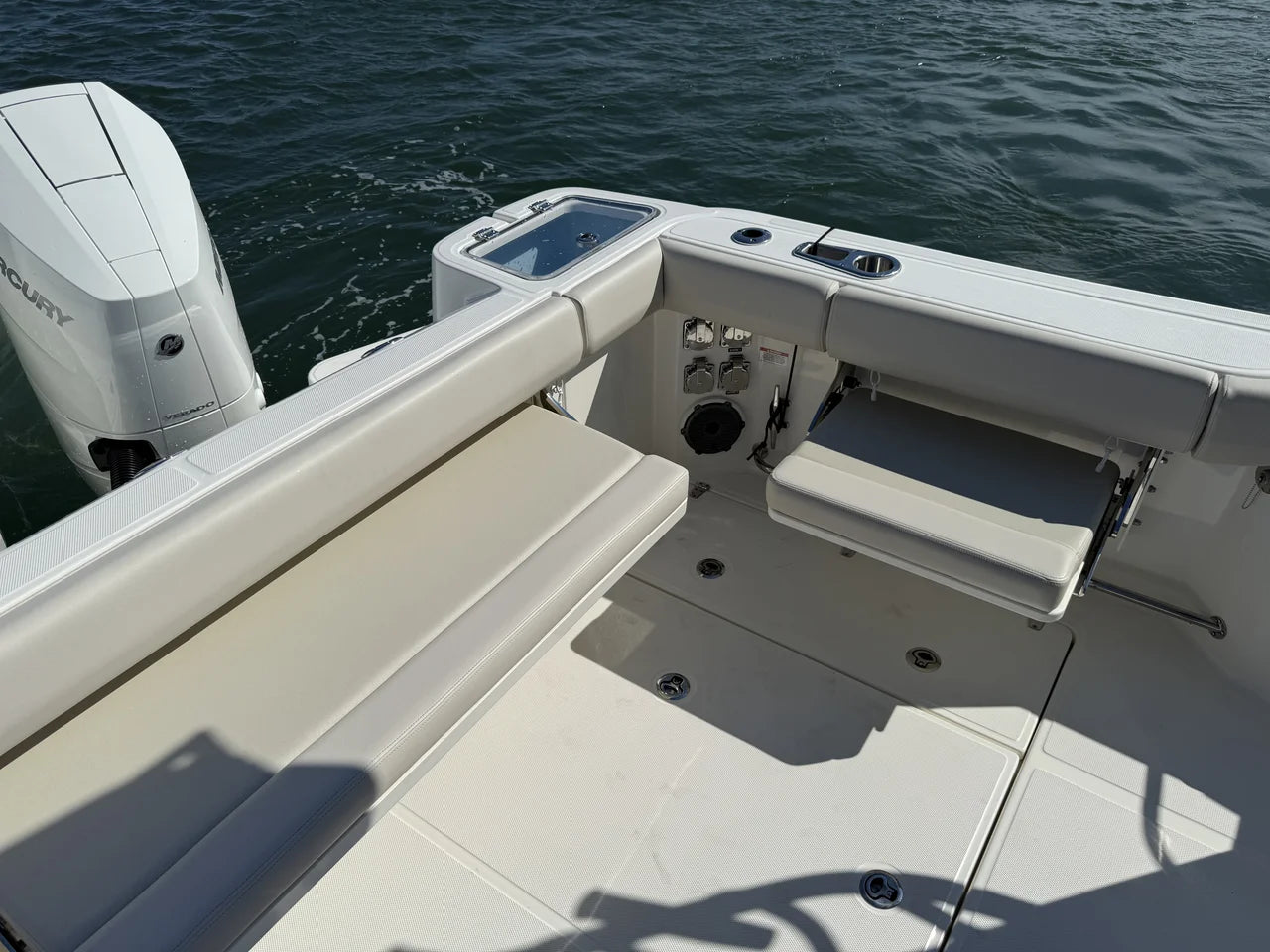 2026 Boston Whaler 325 Conquest 32.0 feet, Clearwater, Florida #8
