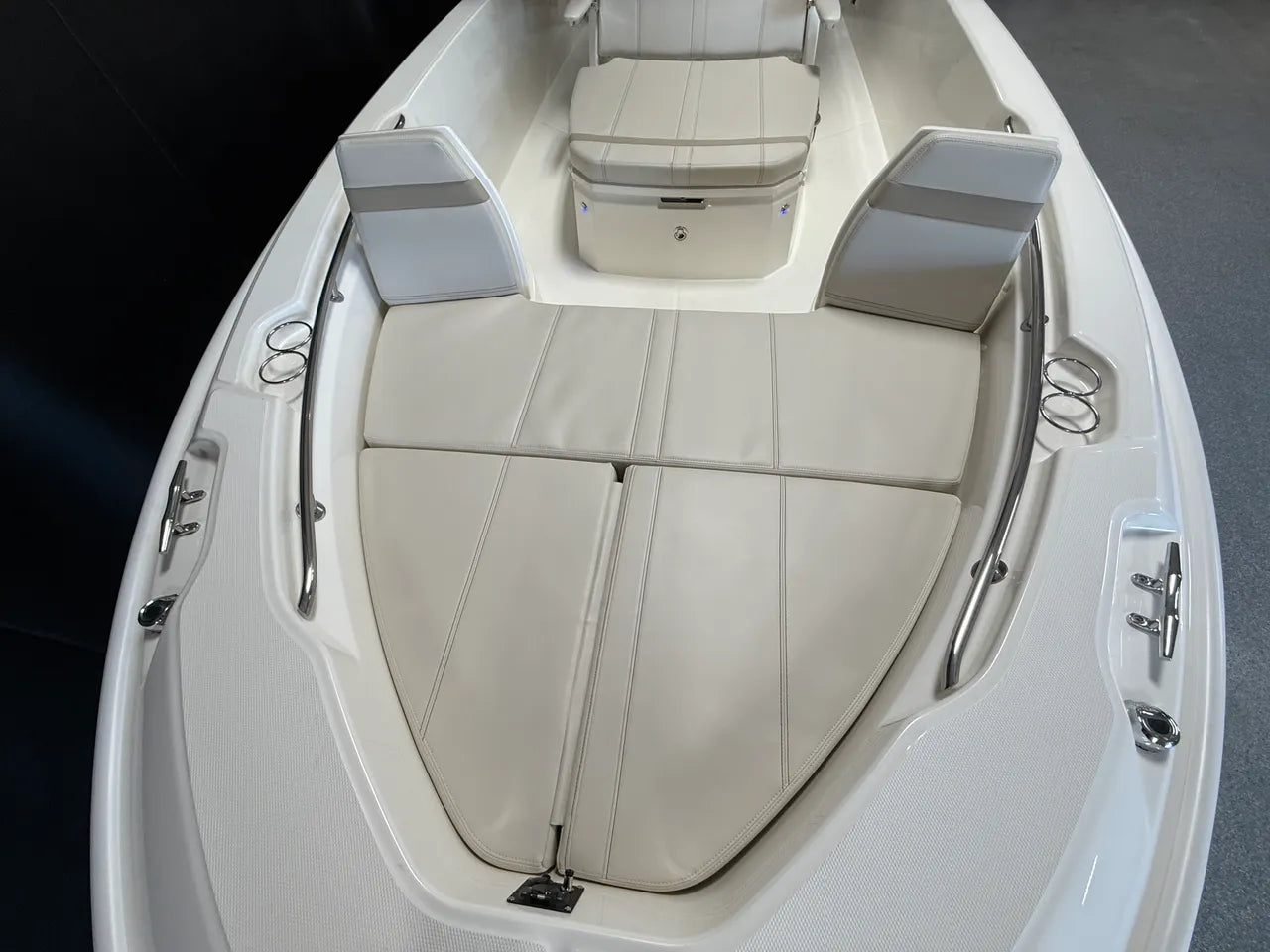 2026 Boston Whaler 250 Dauntless 25.0 feet, Clearwater, Florida #98