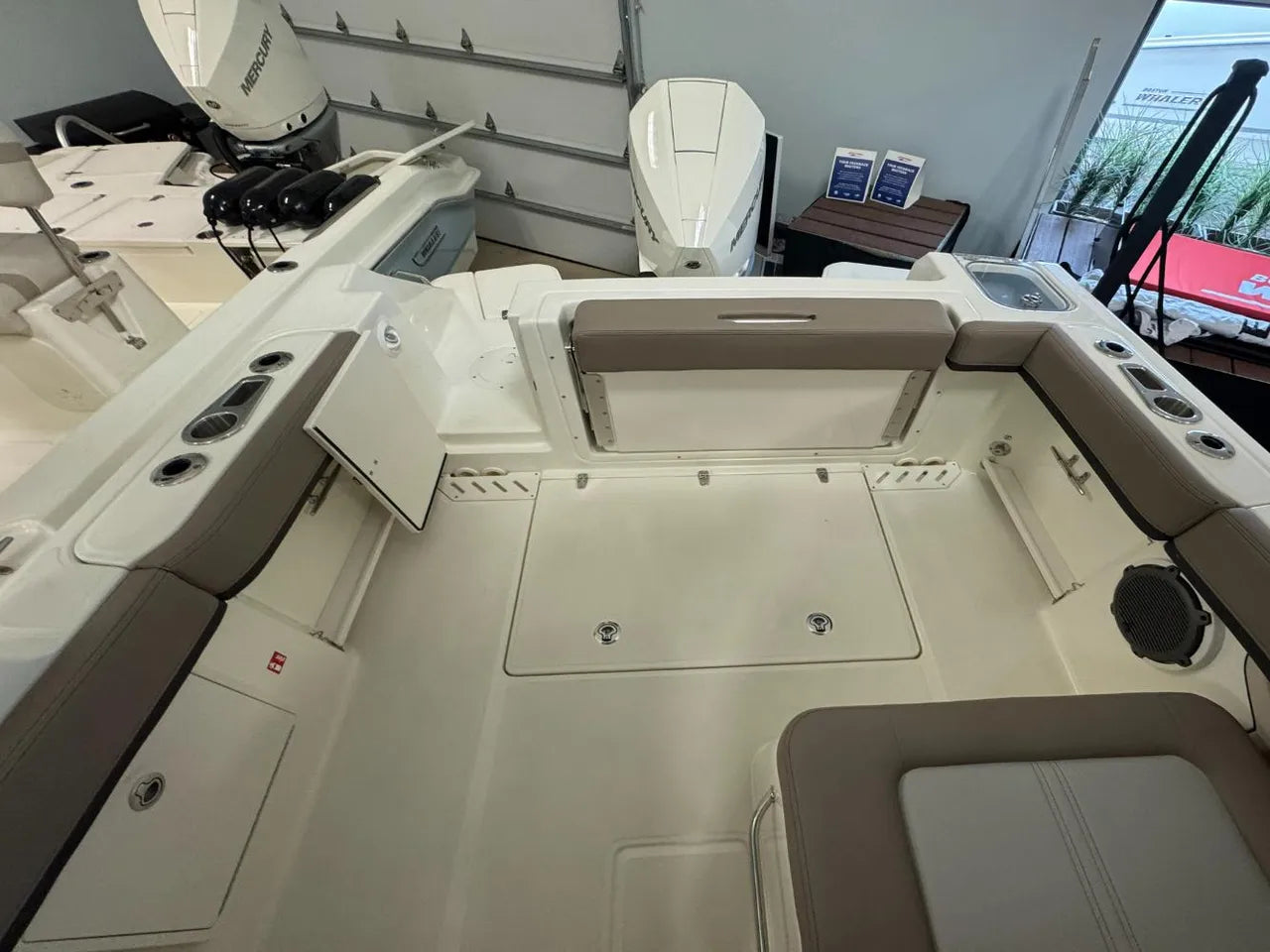 2026 Boston Whaler 240 Vantage 24.0 feet, Clearwater, Florida #8