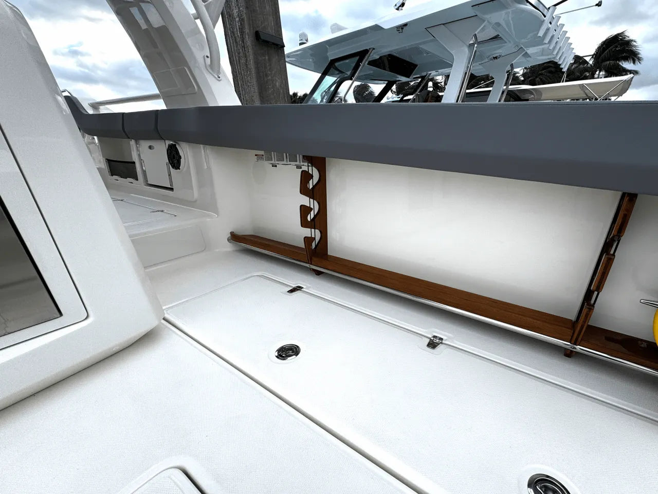 2025 Boston Whaler 420 Outrage 42.0 feet, Clearwater, Florida #13