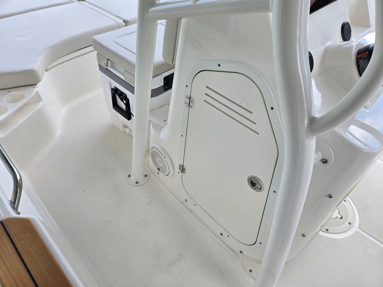 2026 Boston Whaler 190 Montauk 19.0 feet, Clearwater, Florida #9
