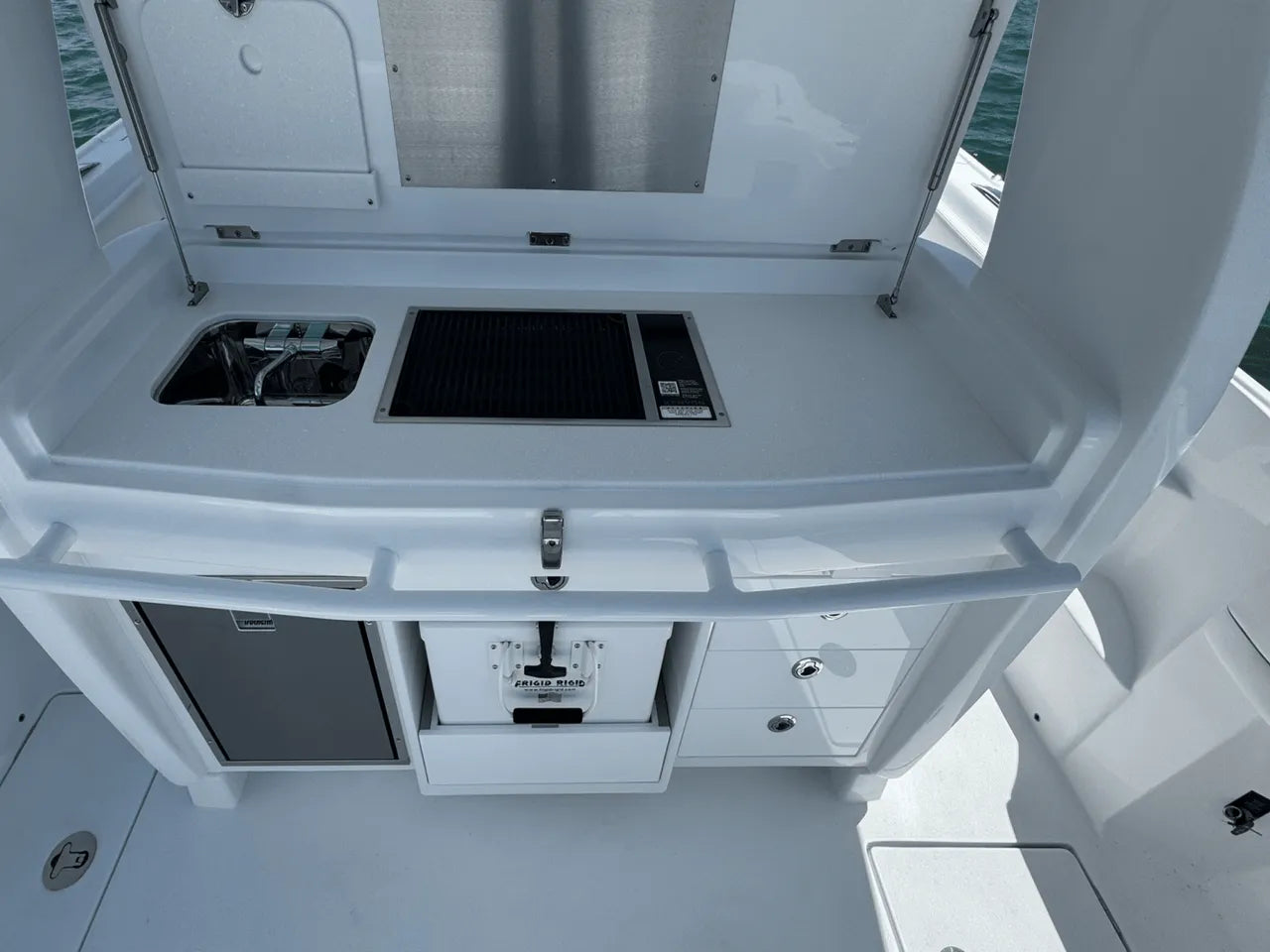 2025 Intrepid 41 PANACEA 41.0 feet, Clearwater, Florida #47