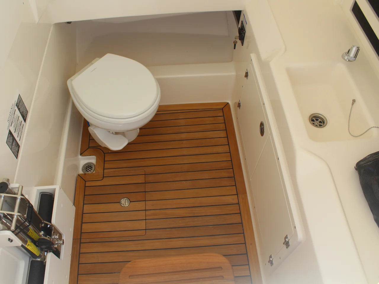 2026 Boston Whaler 330 Outrage 33.0 feet, Clearwater, Florida #29