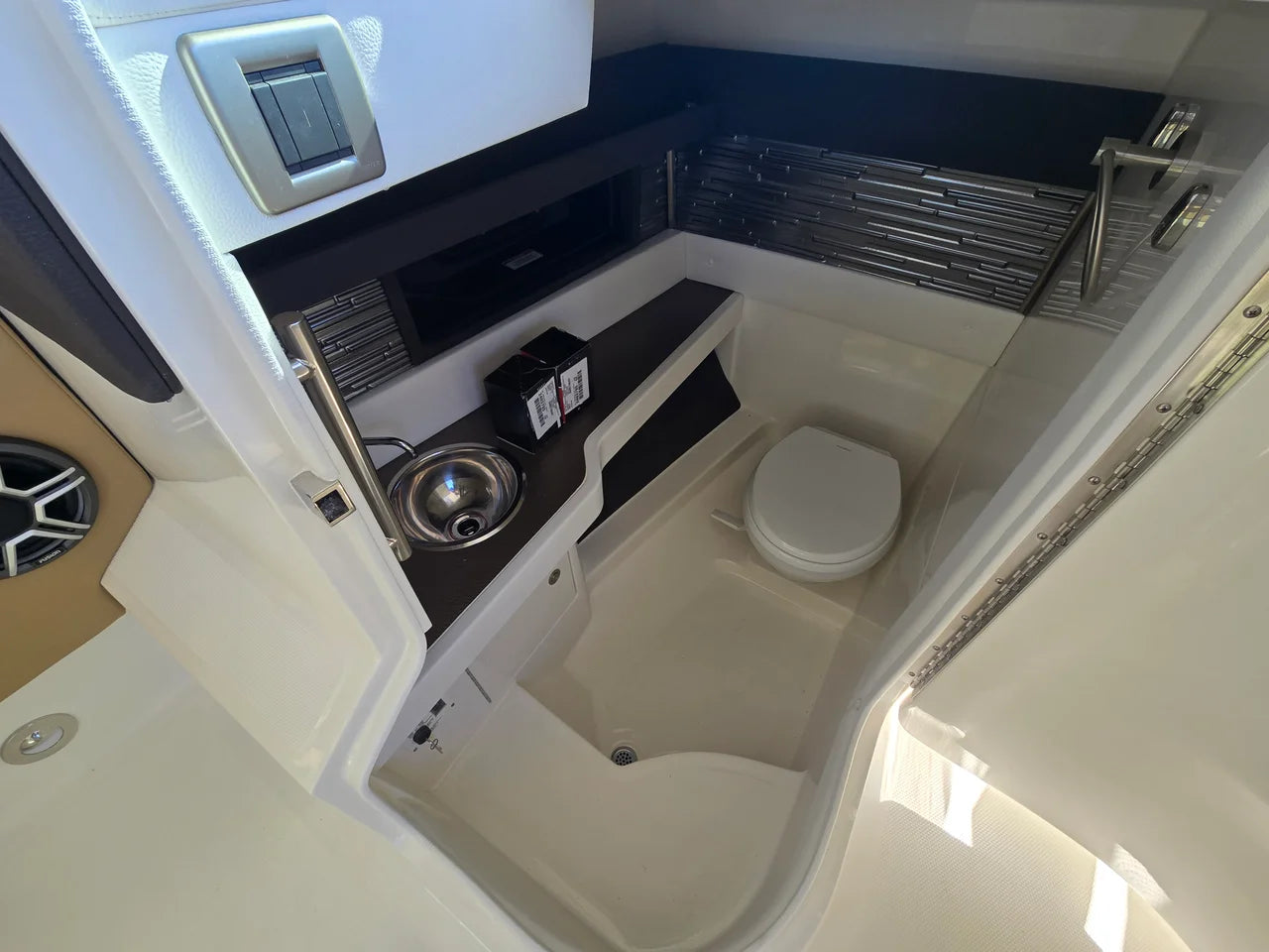 2026 Sea Ray SLX 310 Outboard 31.0 feet, Clearwater, Florida #19