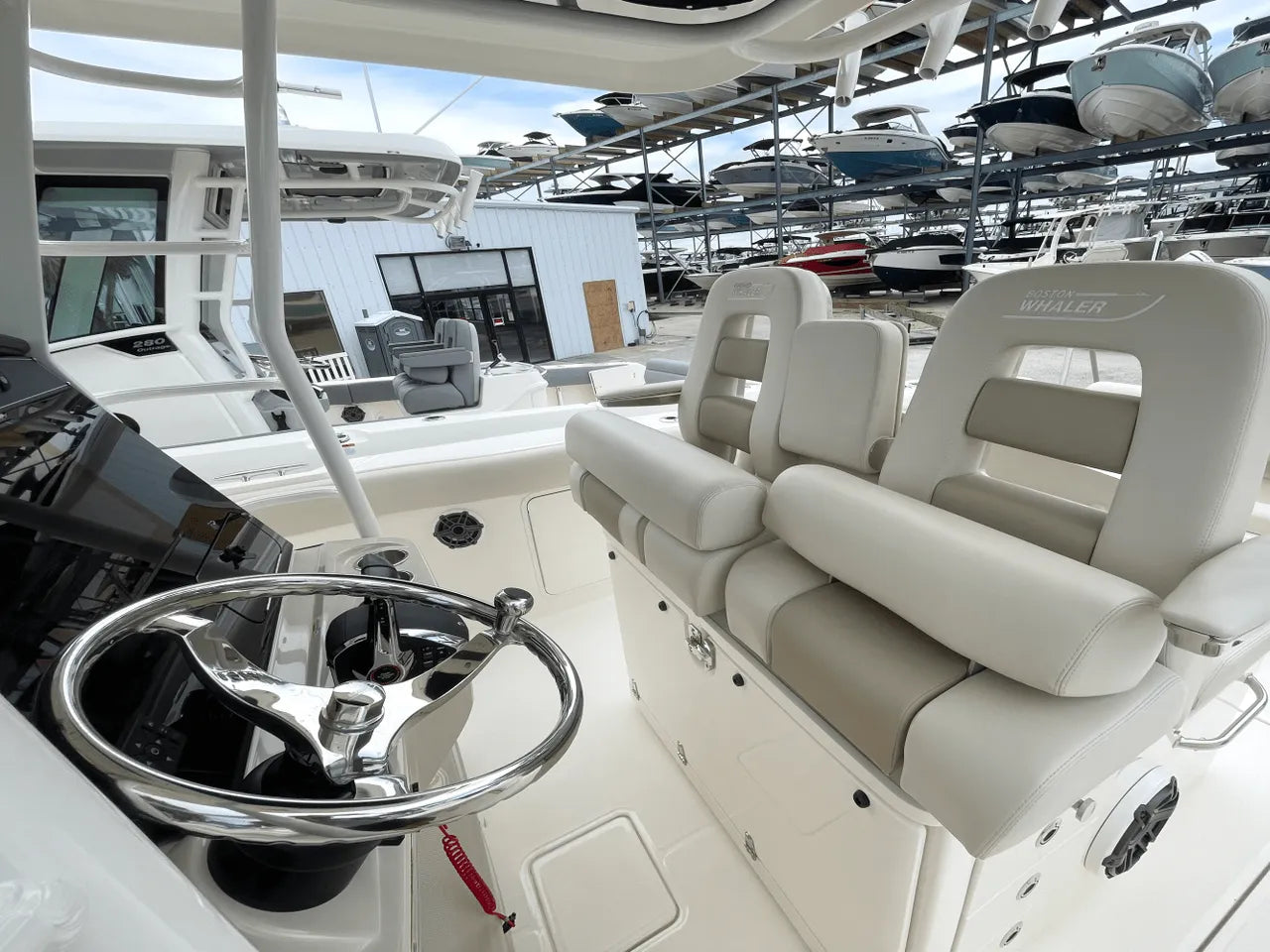 2025 Boston Whaler 330 Outrage 33.0 feet, Clearwater, Florida #23
