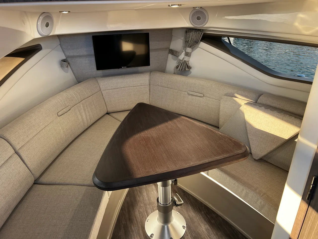 2026 Sea Ray Sundancer 320 Outboard 32.0 feet, Clearwater, Florida #31
