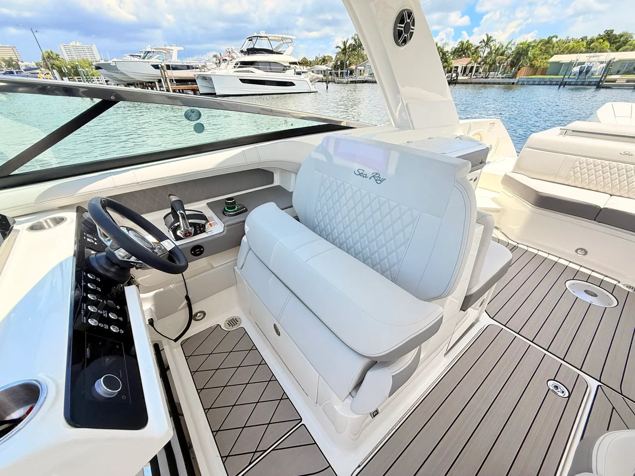 2026 Sea Ray SLX 310 Outboard 31.0 feet, Clearwater, Florida #52