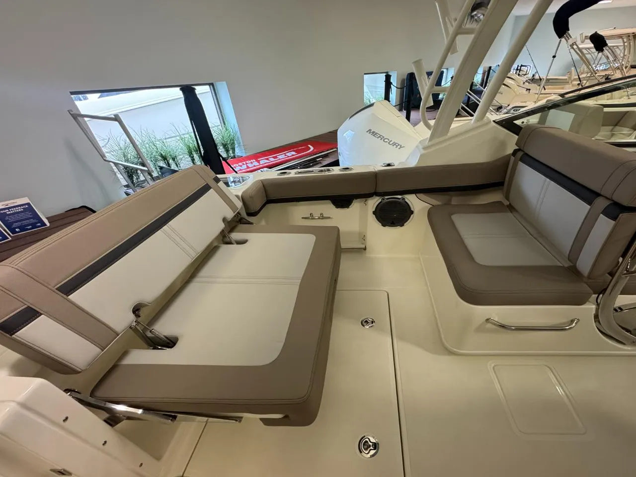 2026 Boston Whaler 240 Vantage 24.0 feet, Clearwater, Florida #11