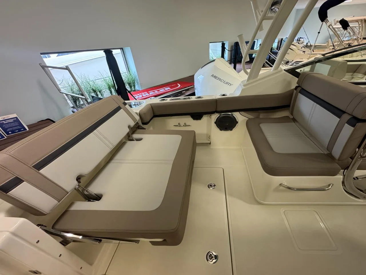 2026 Boston Whaler 240 Vantage 24.0 feet, Clearwater, Florida #12