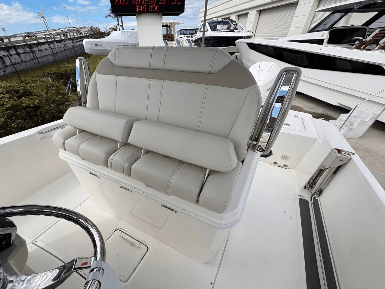 2025 Boston Whaler 280 Dauntless 28.0 feet, Clearwater, Florida #11