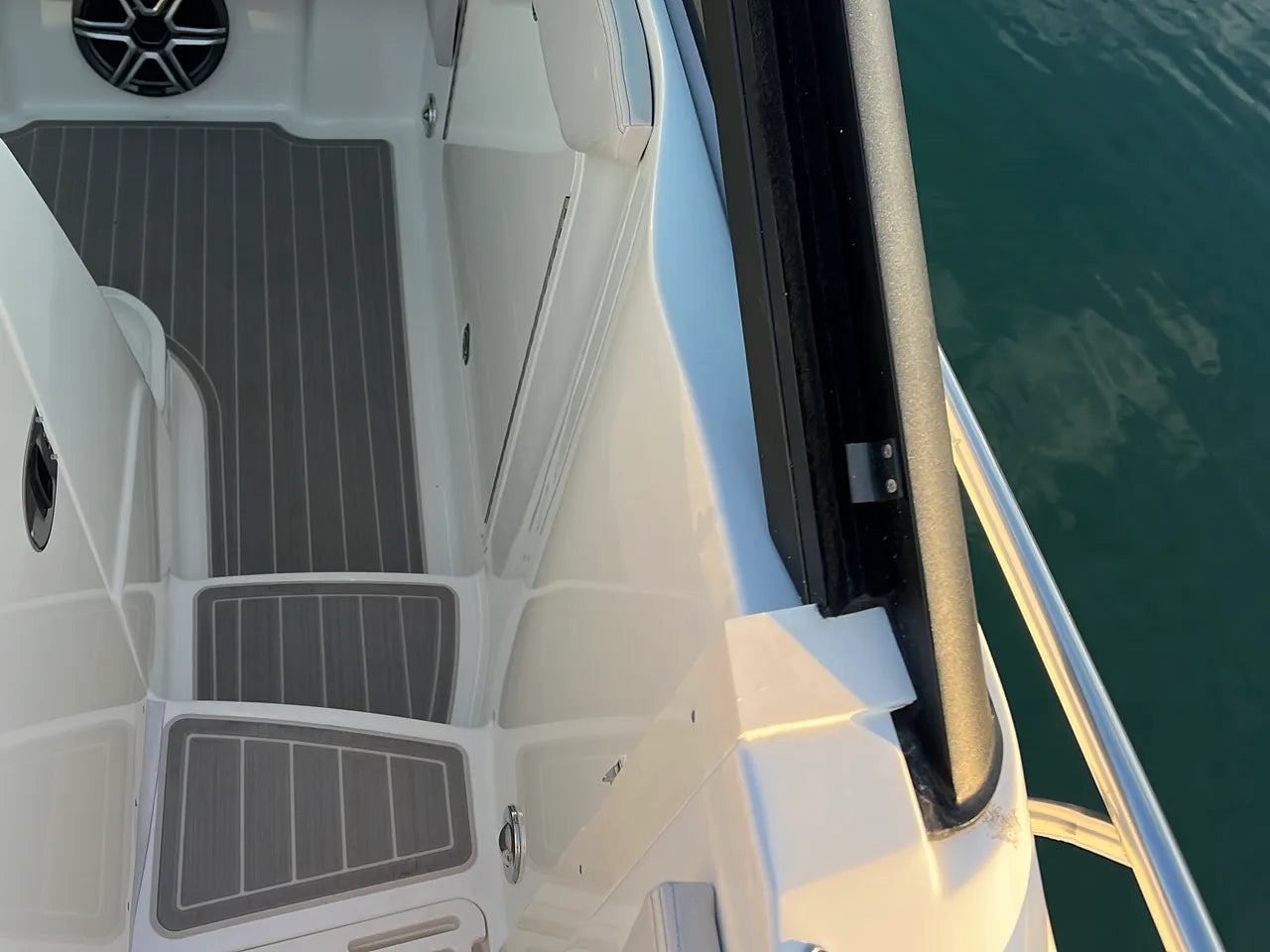 2026 Sea Ray Sundancer 320 Outboard 32.0 feet, Clearwater, Florida #47