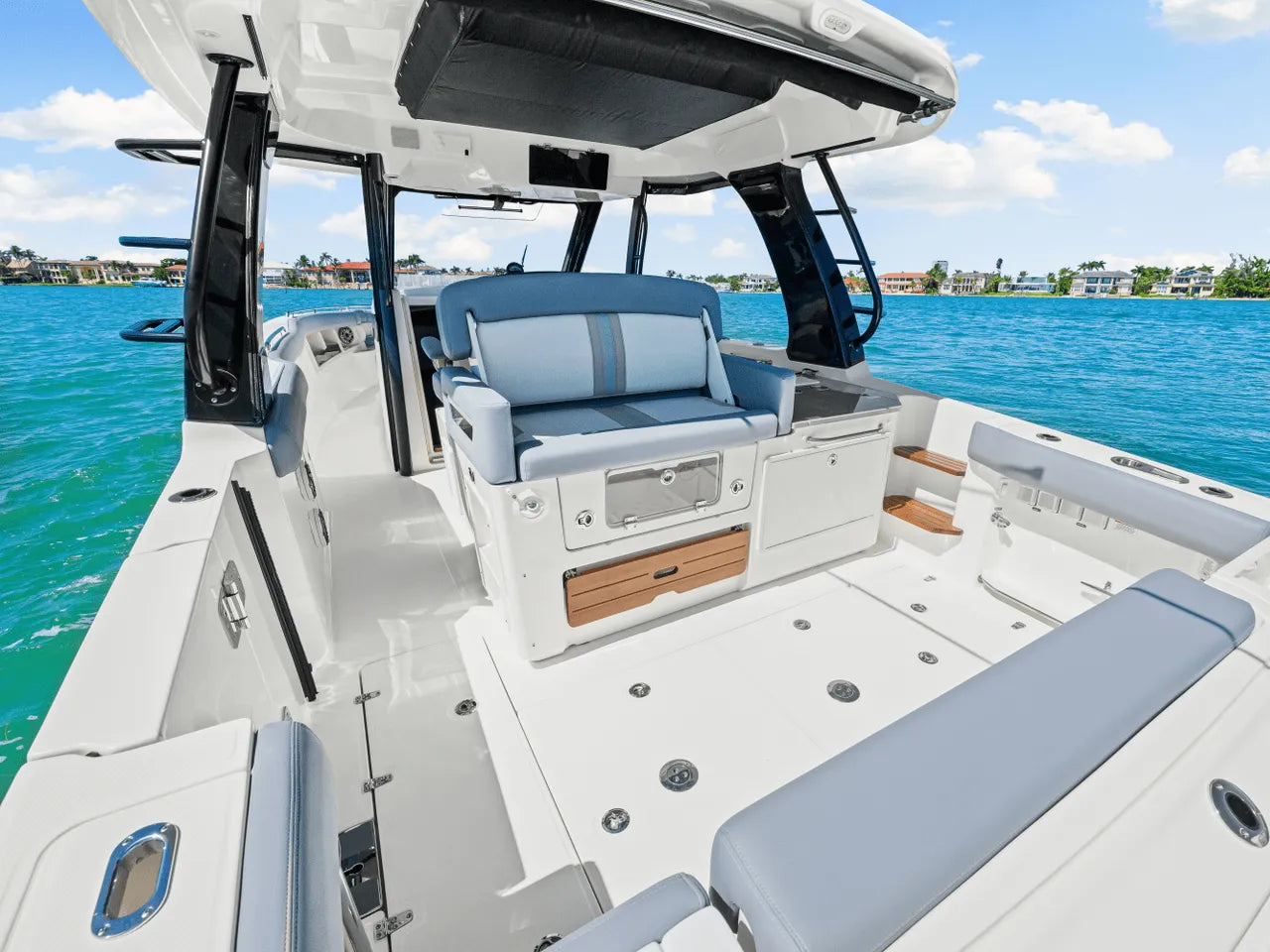 2025 Boston Whaler 350 Realm 35.0 feet, Clearwater, Florida #38