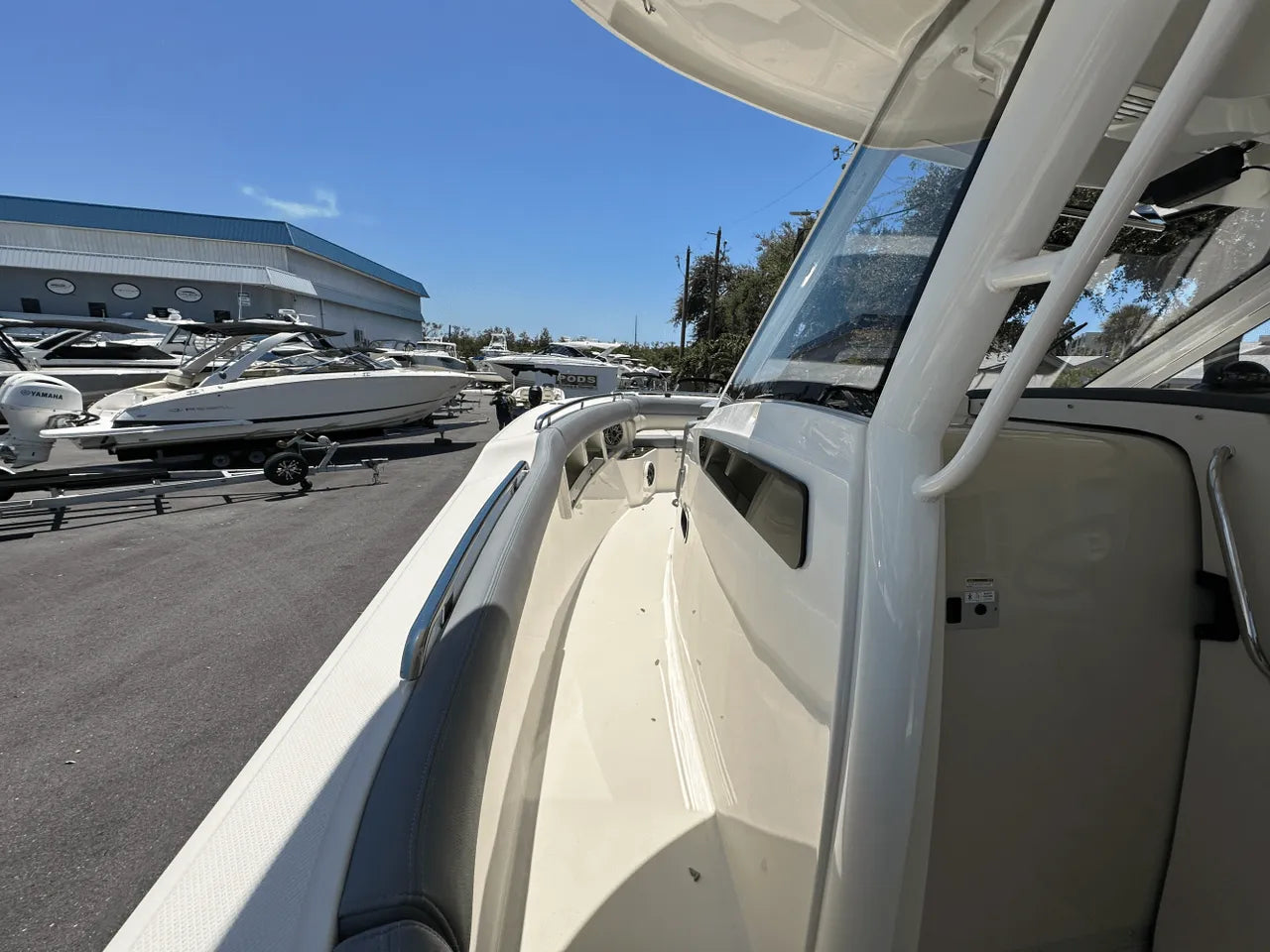 2025 Boston Whaler 350 Realm 35.0 feet, Clearwater, Florida #33