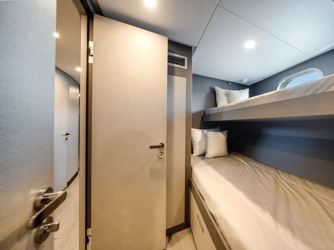 2025 Ocean Alexander 35R 117.0 feet, Clearwater, Florida #80