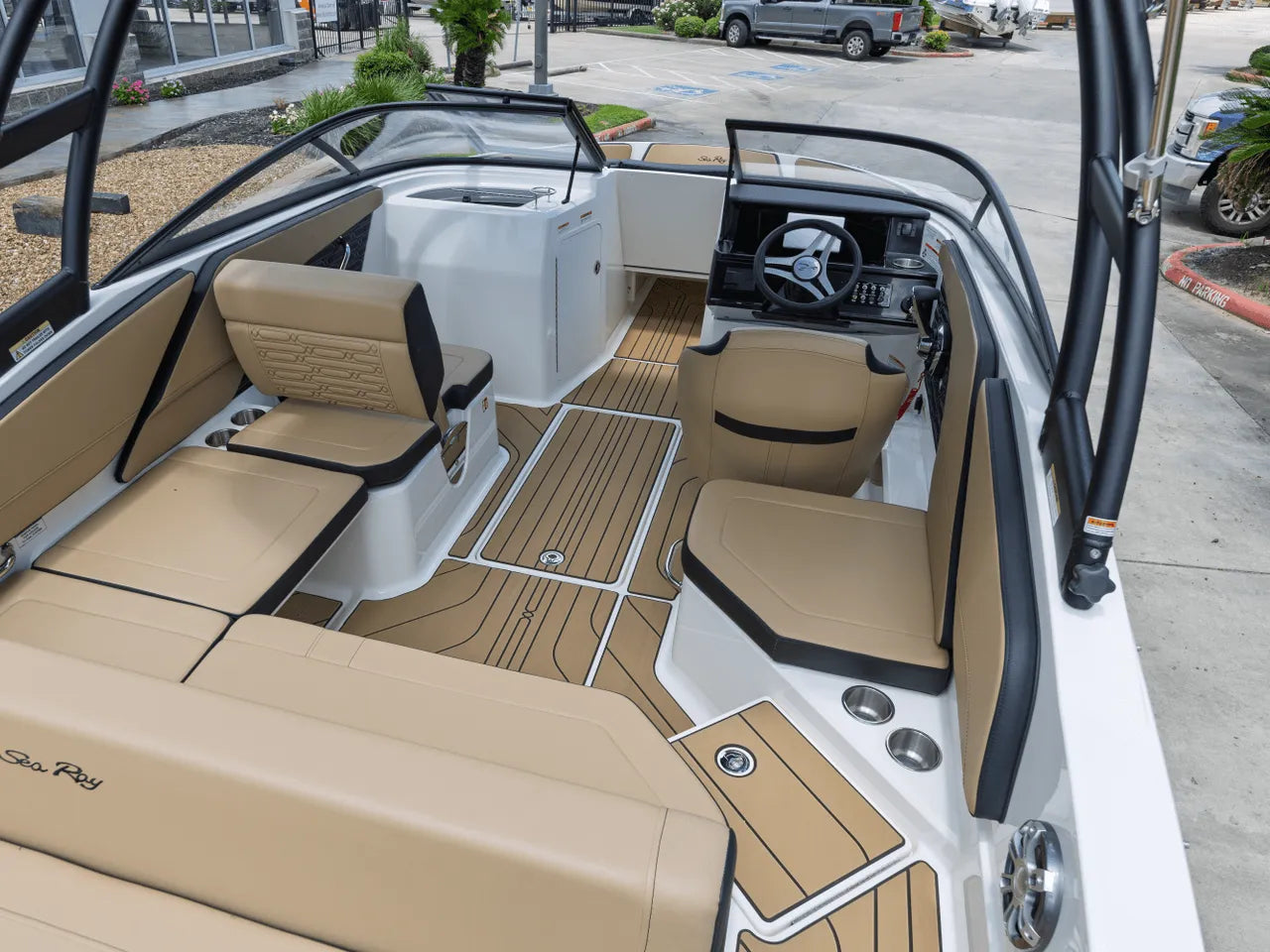 2025 Sea Ray SPX 210 Outboard 21.0 feet, Clearwater, Florida #4