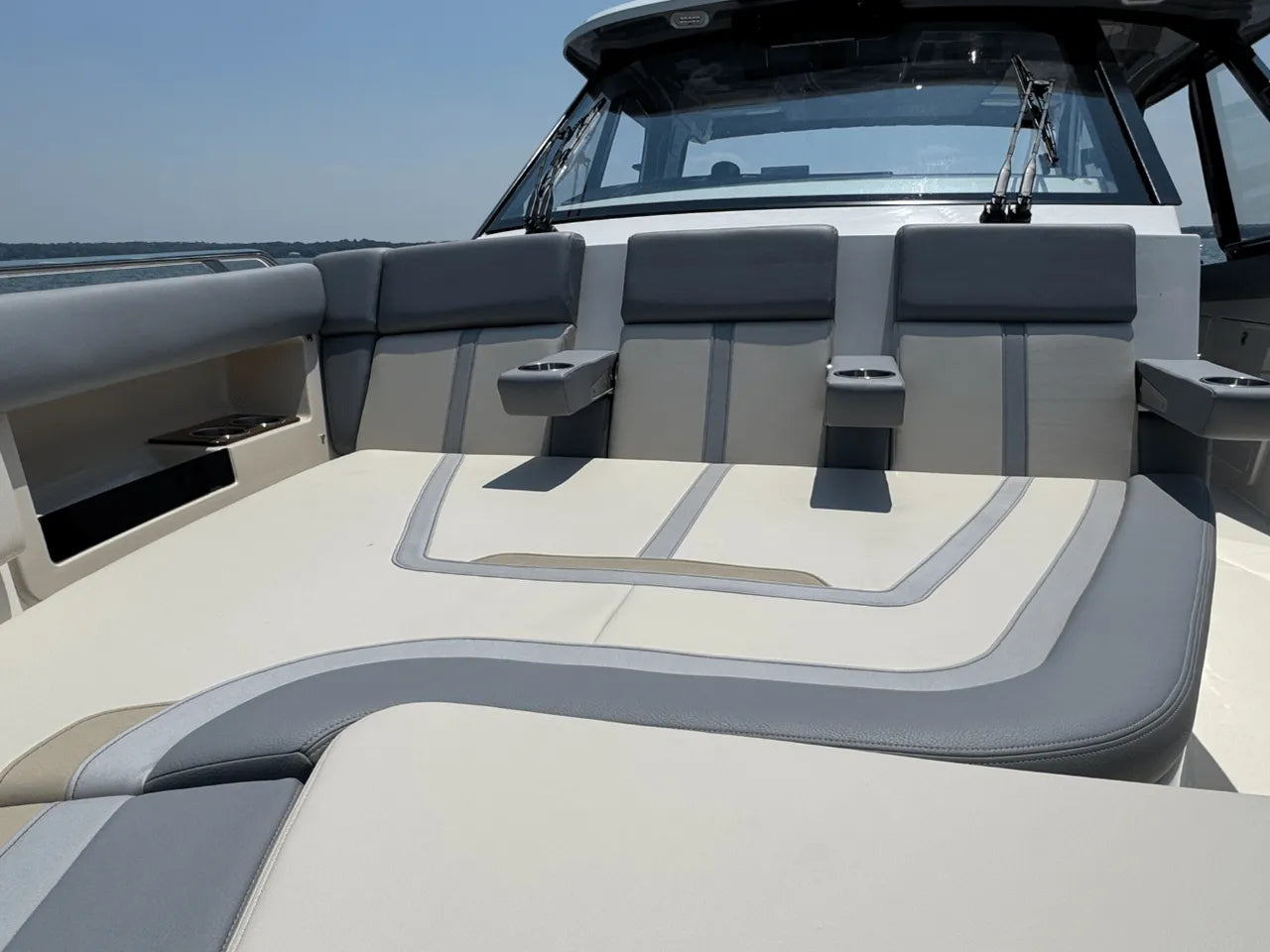 2025 Boston Whaler 380 Realm 38.0 feet, Clearwater, Florida #75