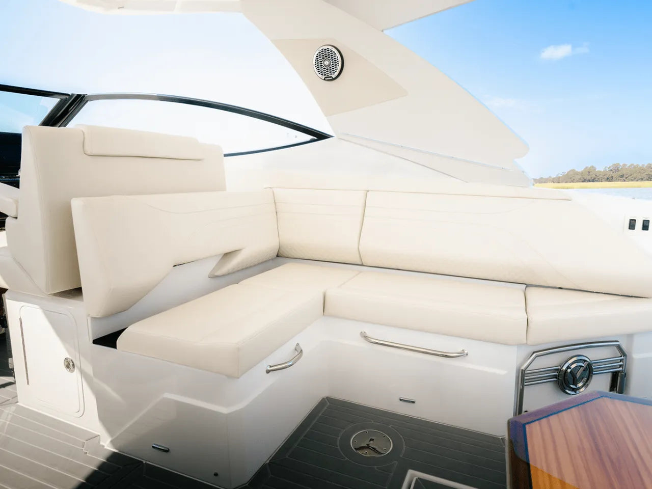 2025 Cruisers Yachts 38 GLS Outboard 38.0 feet, Clearwater, Florida #8