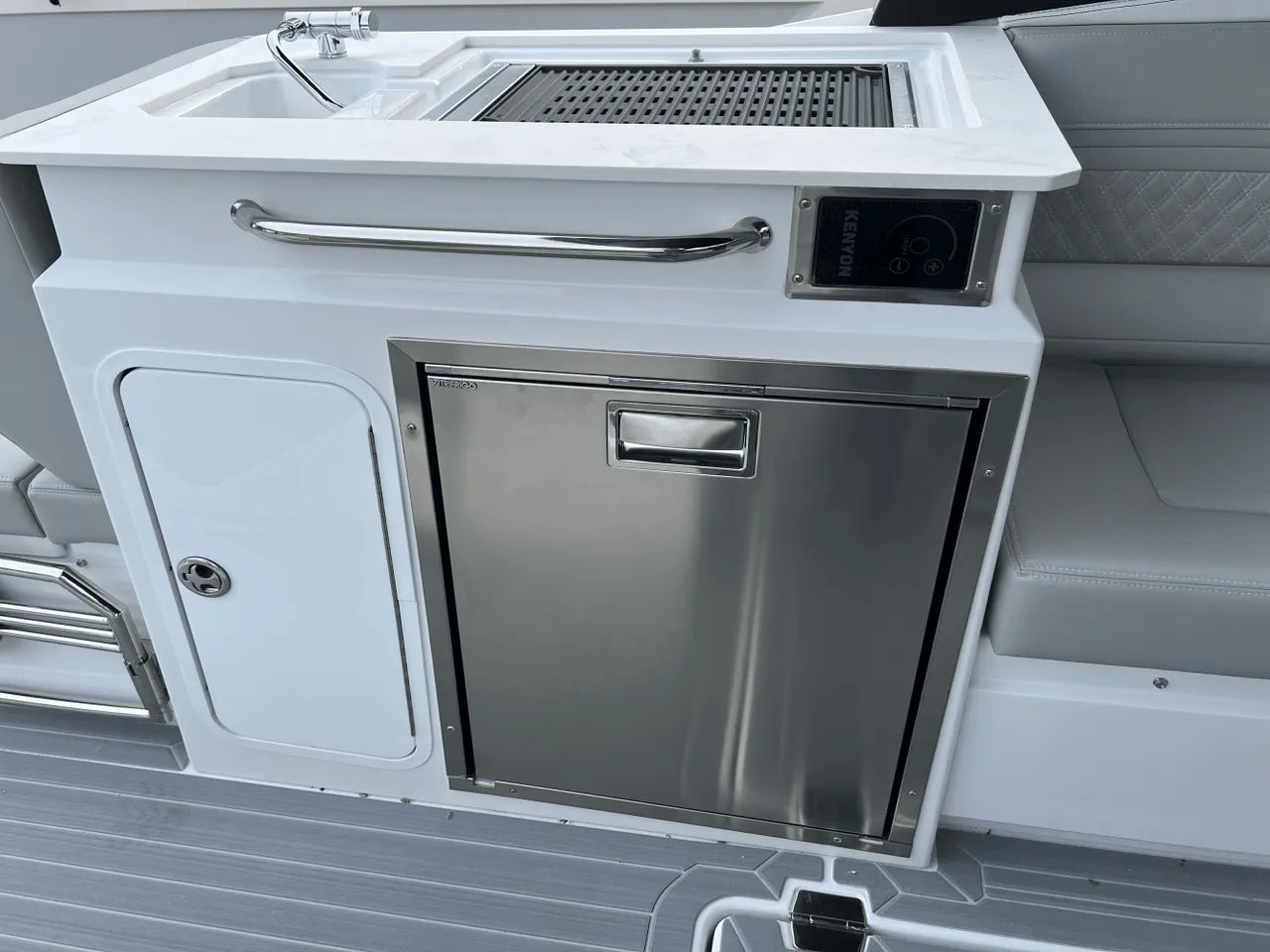 2025 Cruisers Yachts 34 GLS 34.0 feet, Clearwater, Florida #42