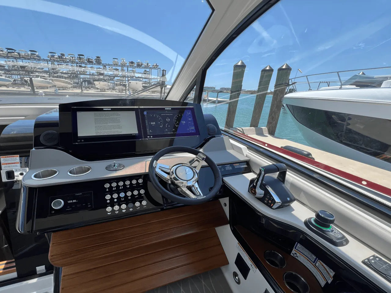 2025 Sea Ray Sundancer 370 Outboard 37.0 feet, Clearwater, Florida #26