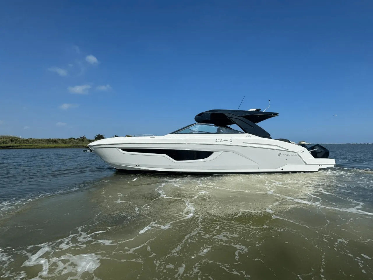 2025 Cruisers Yachts 34 GLS Outboard 34.0 feet, Clearwater, Florida #1