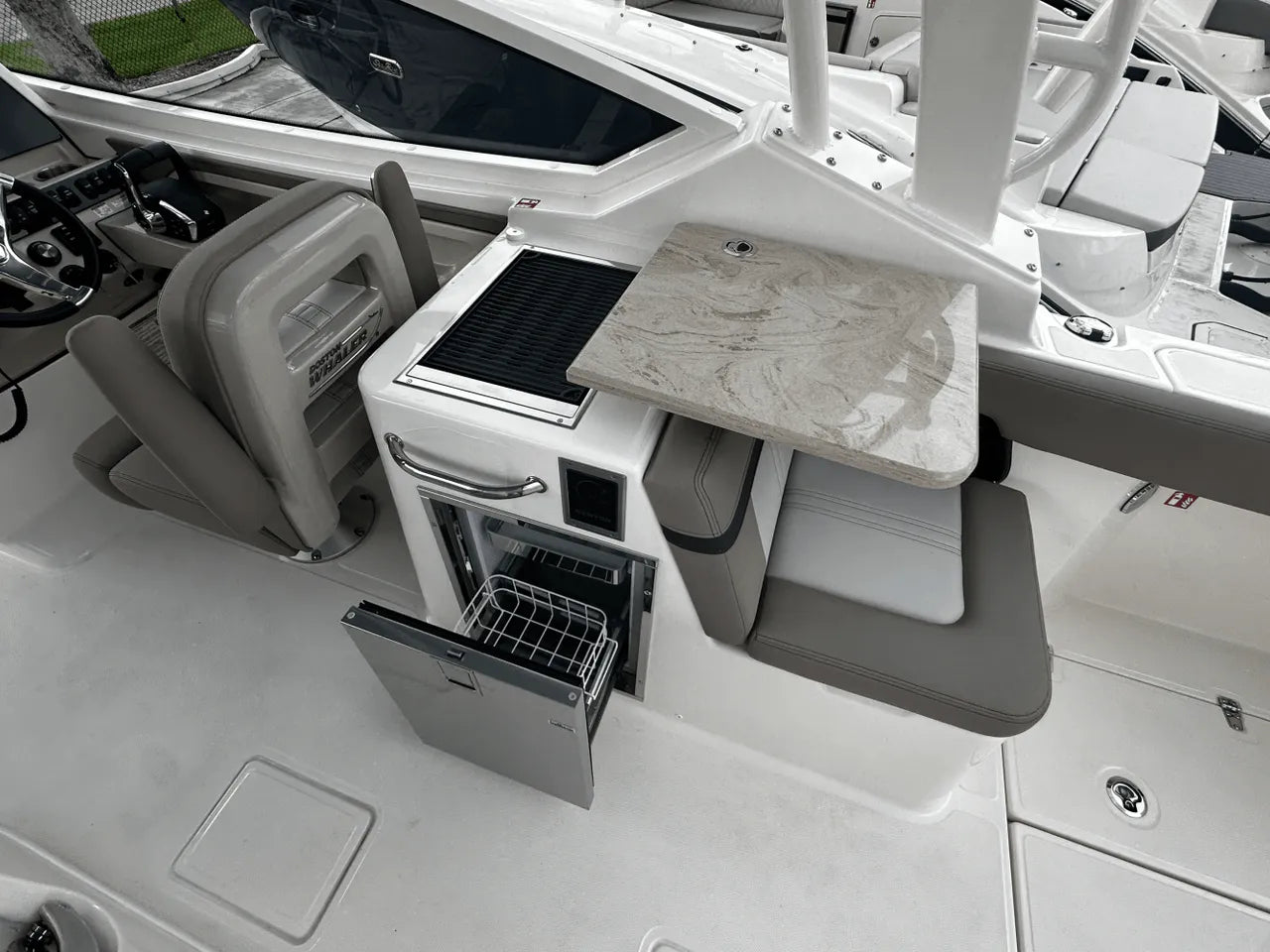 2026 Boston Whaler 280 Vantage 28.0 feet, Clearwater, Florida #15