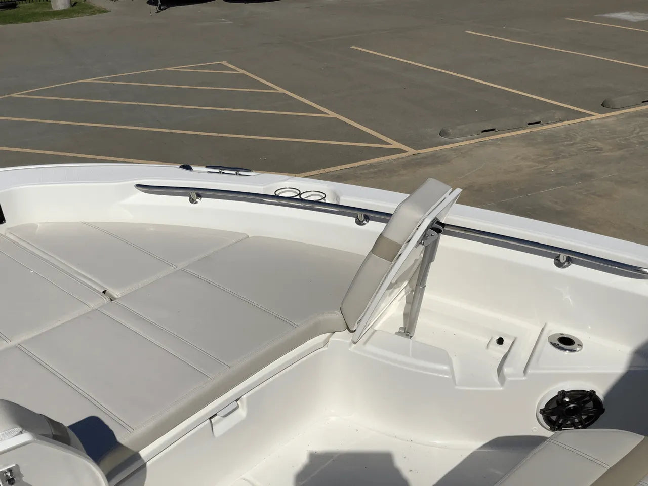 2026 Boston Whaler 250 Dauntless 25.0 feet, Clearwater, Florida #25