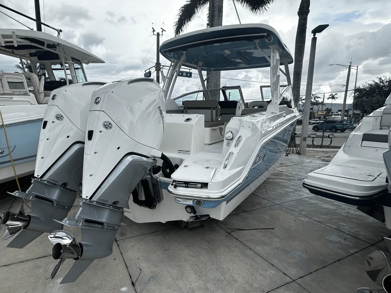 2026 Boston Whaler 280 Vantage 28.0 feet, Clearwater, Florida #5