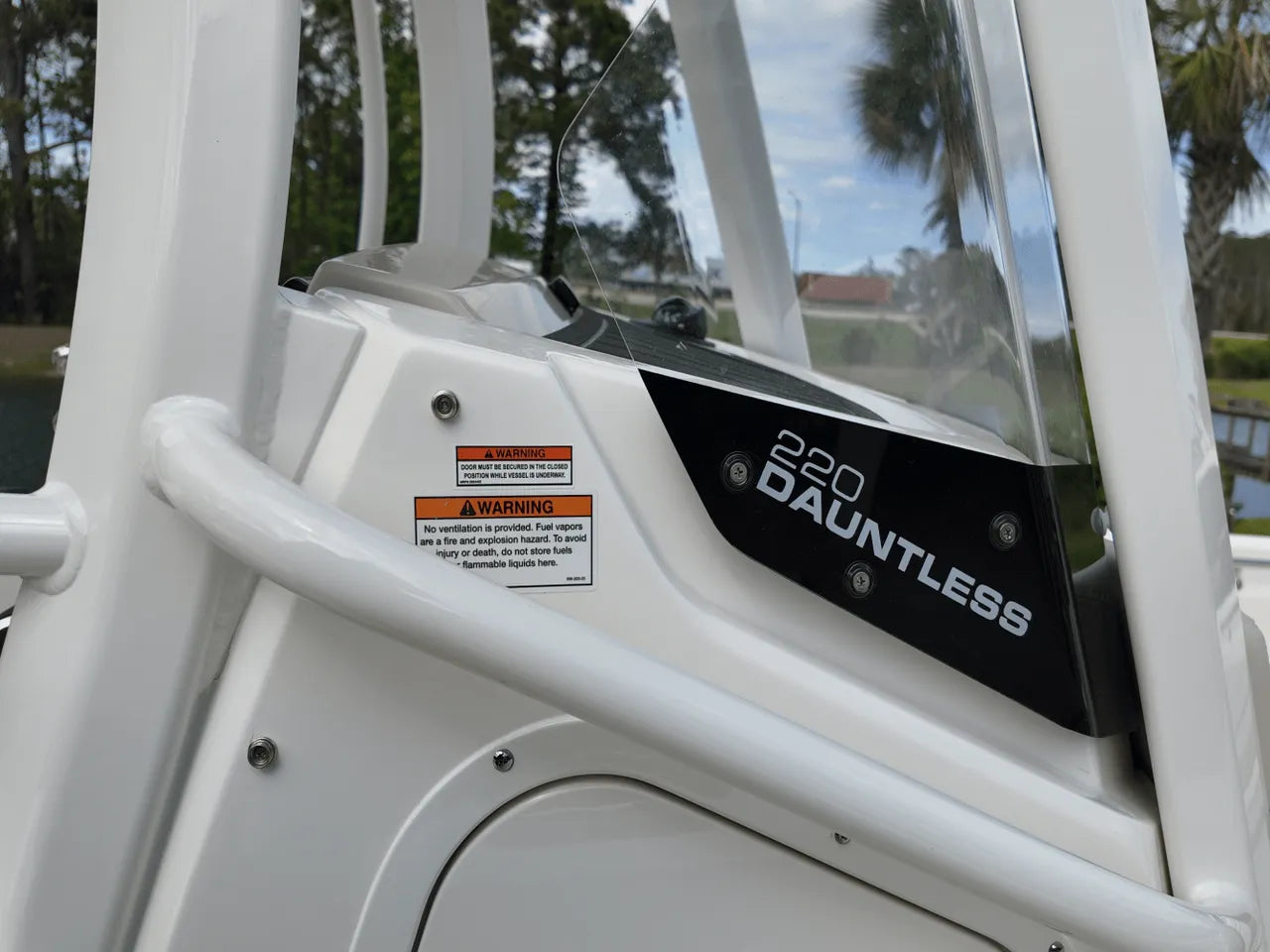 2025 Boston Whaler 220 Dauntless 22.0 feet, Clearwater, Florida #21