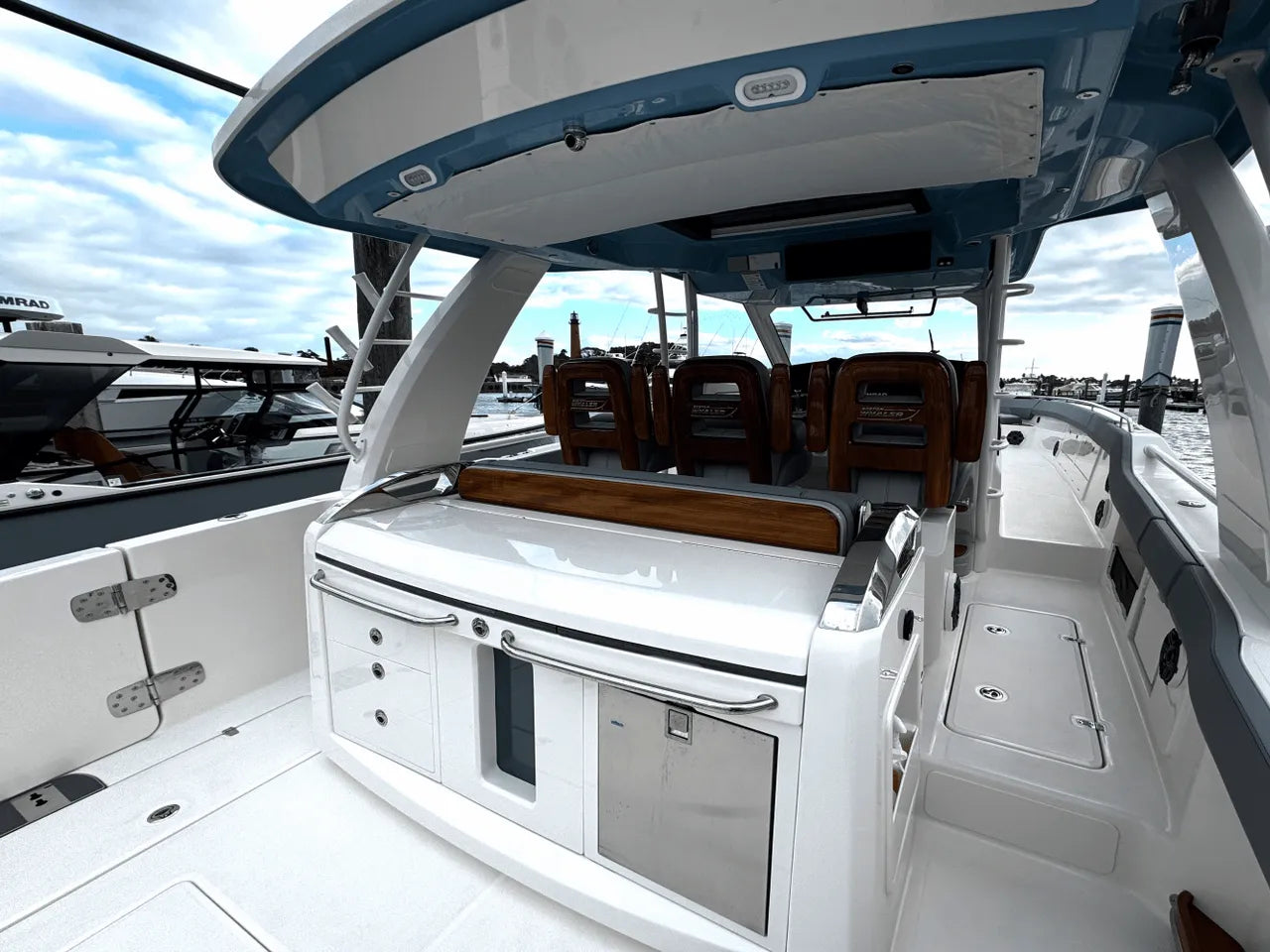 2025 Boston Whaler 420 Outrage 42.0 feet, Clearwater, Florida #8