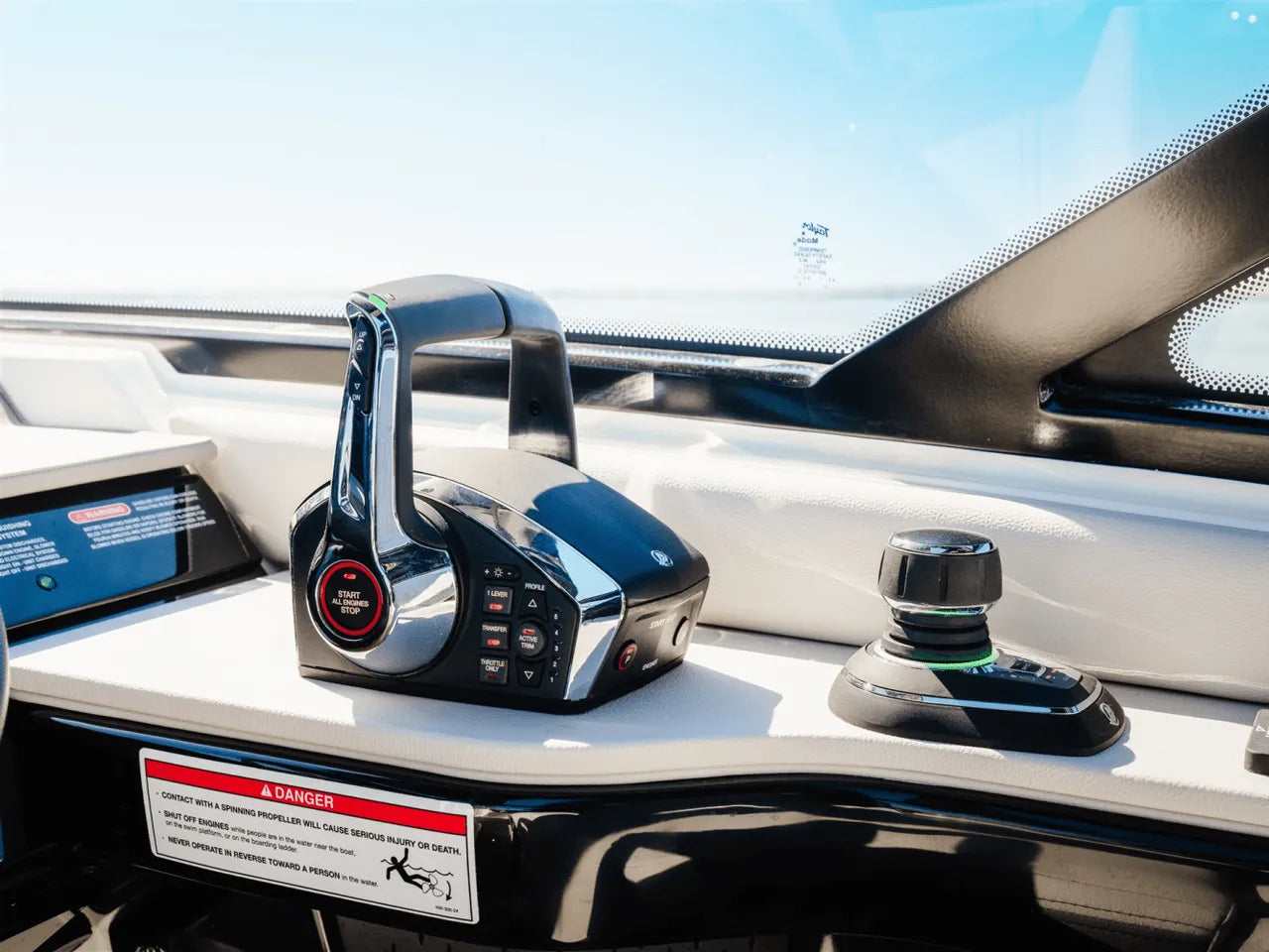 2025 Sea Ray Sundancer 370 Outboard 37.0 feet, Clearwater, Florida #16