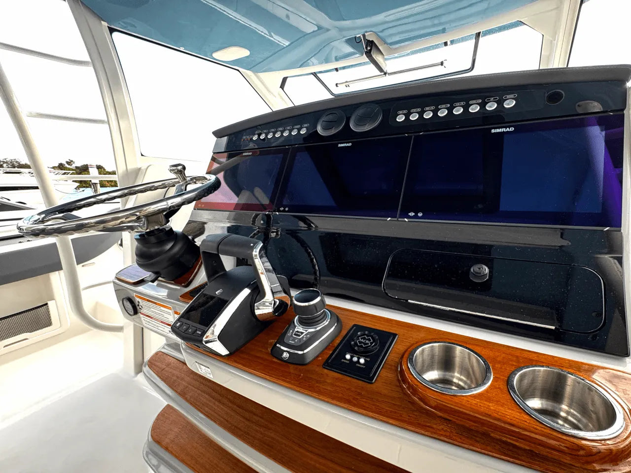 2025 Boston Whaler 420 Outrage 42.0 feet, Clearwater, Florida #21