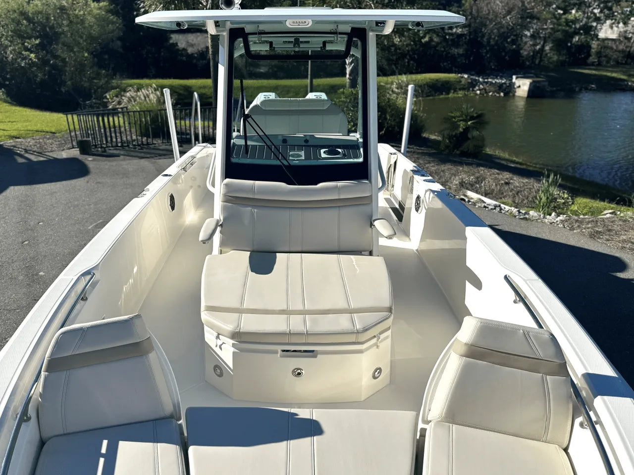 2025 Boston Whaler 280 Dauntless 28.0 feet, Clearwater, Florida #23