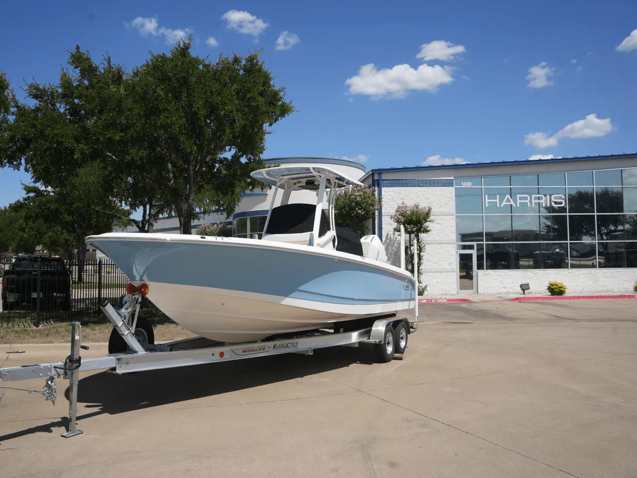 2025 Boston Whaler 250 Dauntless 25.0 feet, Clearwater, Florida #2