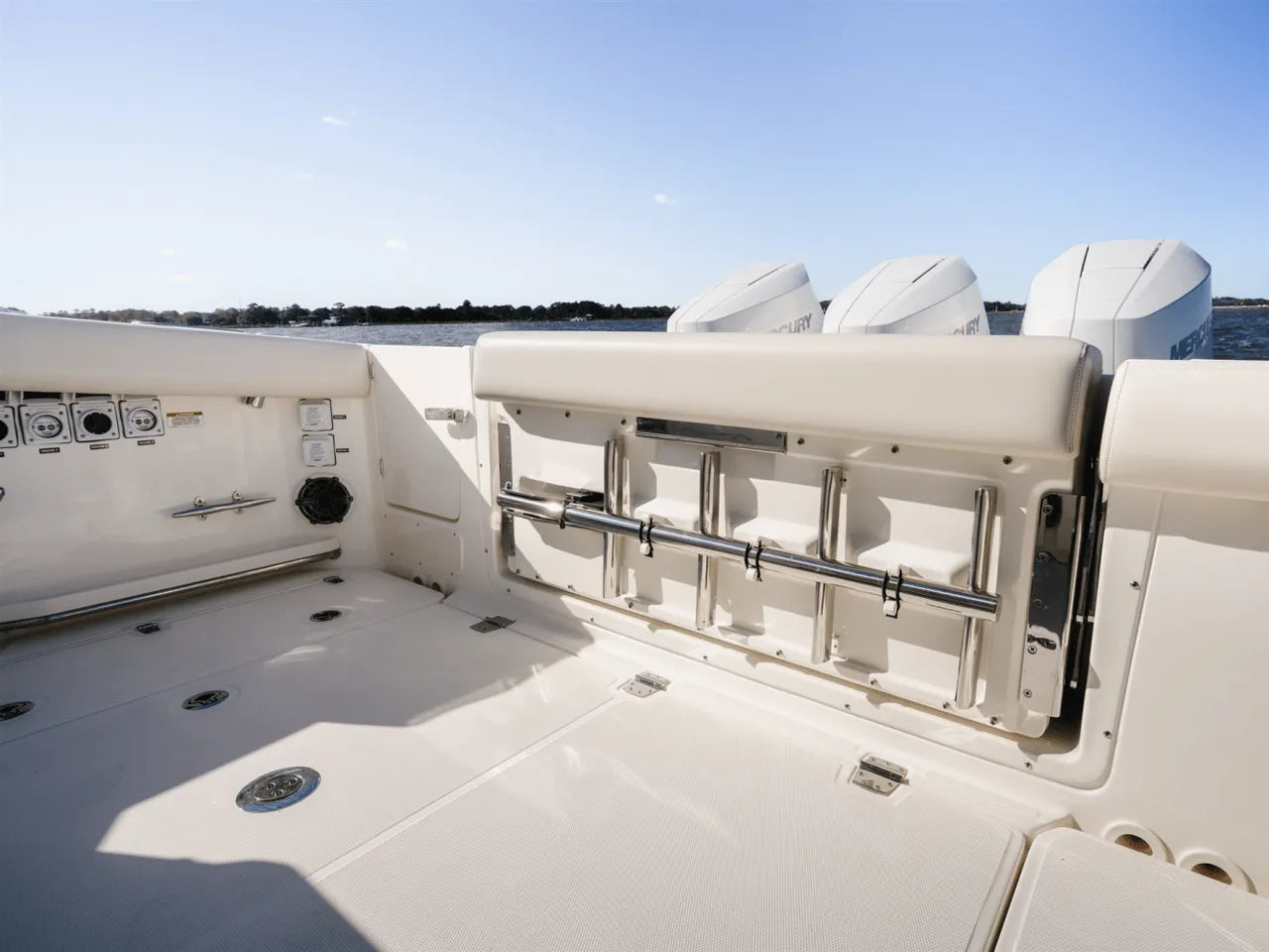 2025 Boston Whaler 350 Realm 35.0 feet, Clearwater, Florida #8