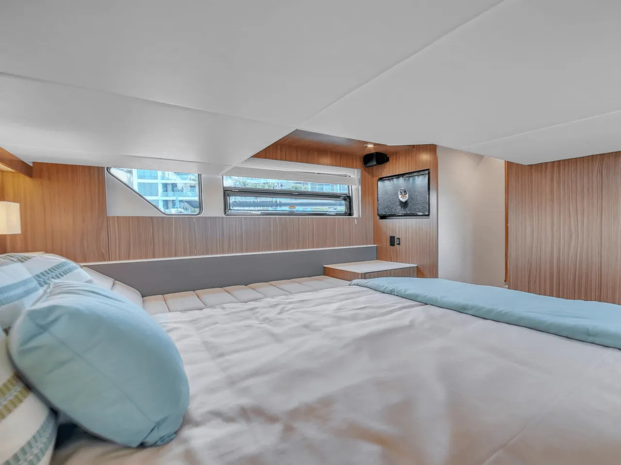 2025 Cruisers Yachts 46 Cantius 46.0 feet, Clearwater, Florida #43