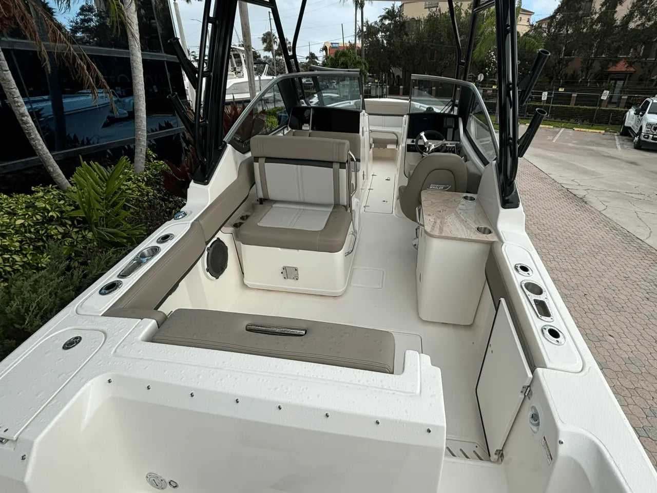 2025 Boston Whaler 240 Vantage 24.0 feet, Clearwater, Florida #9