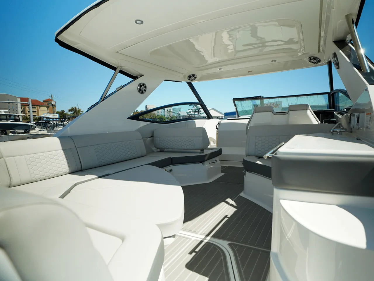 2025 Sea Ray Sundancer 320 Outboard 32.0 feet, Clearwater, Florida #13
