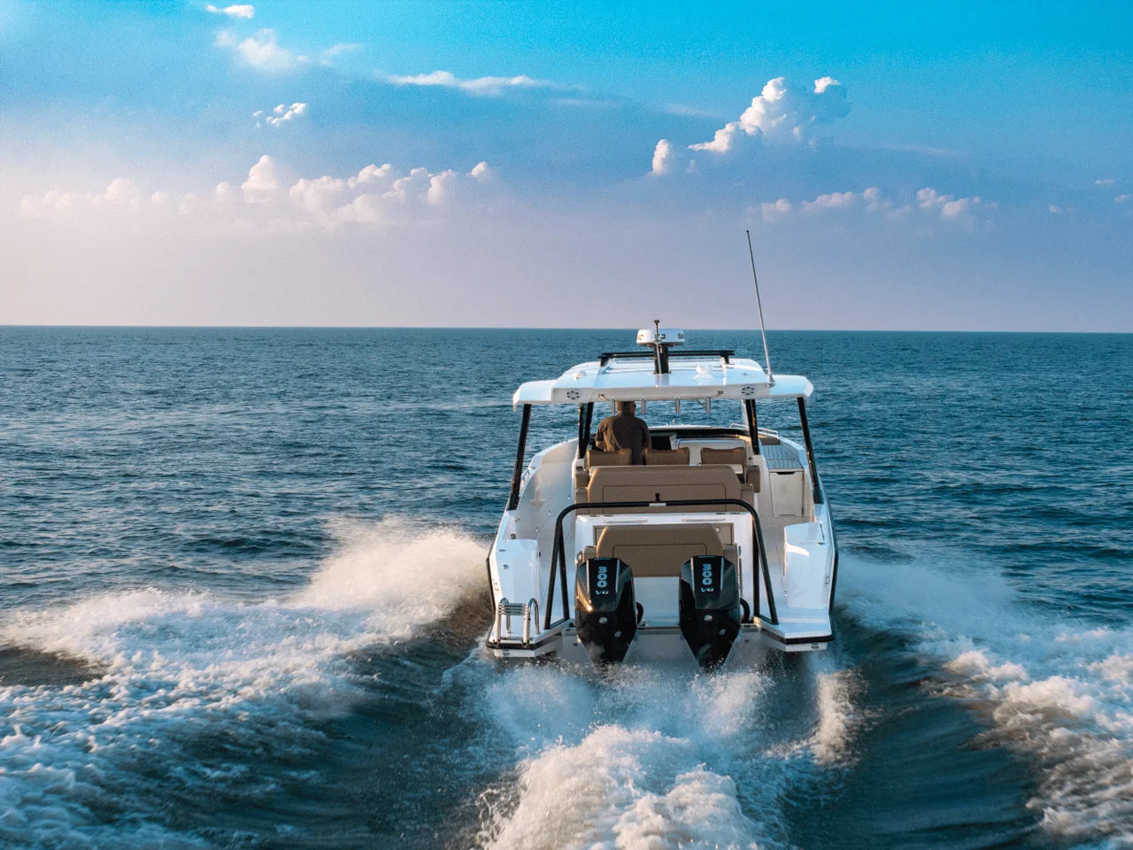 2027 Cruisers Yachts 38VTR 38.0 feet, Clearwater, Florida #39