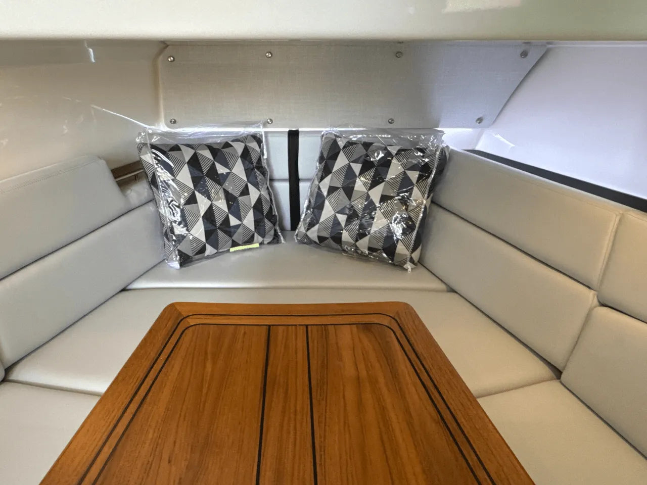 2025 Boston Whaler 380 Realm 38.0 feet, Clearwater, Florida #64
