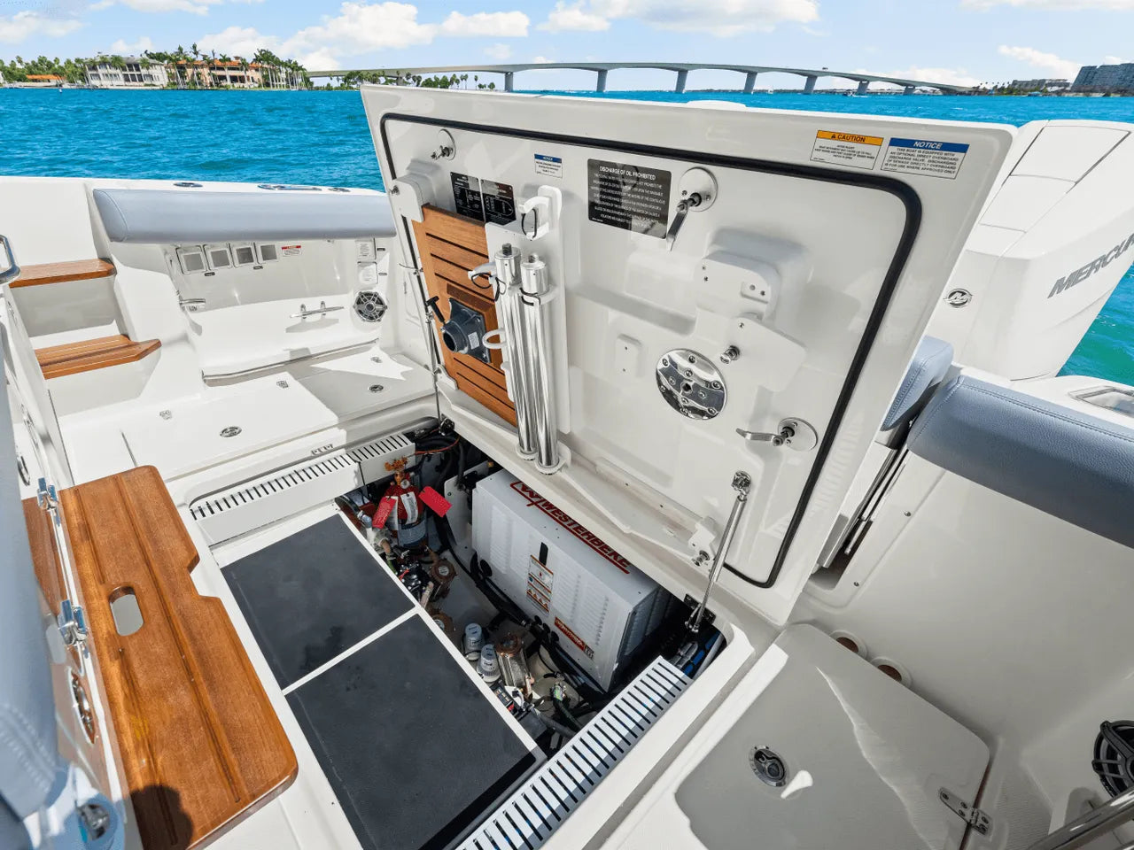 2025 Boston Whaler 350 Realm 35.0 feet, Clearwater, Florida #62