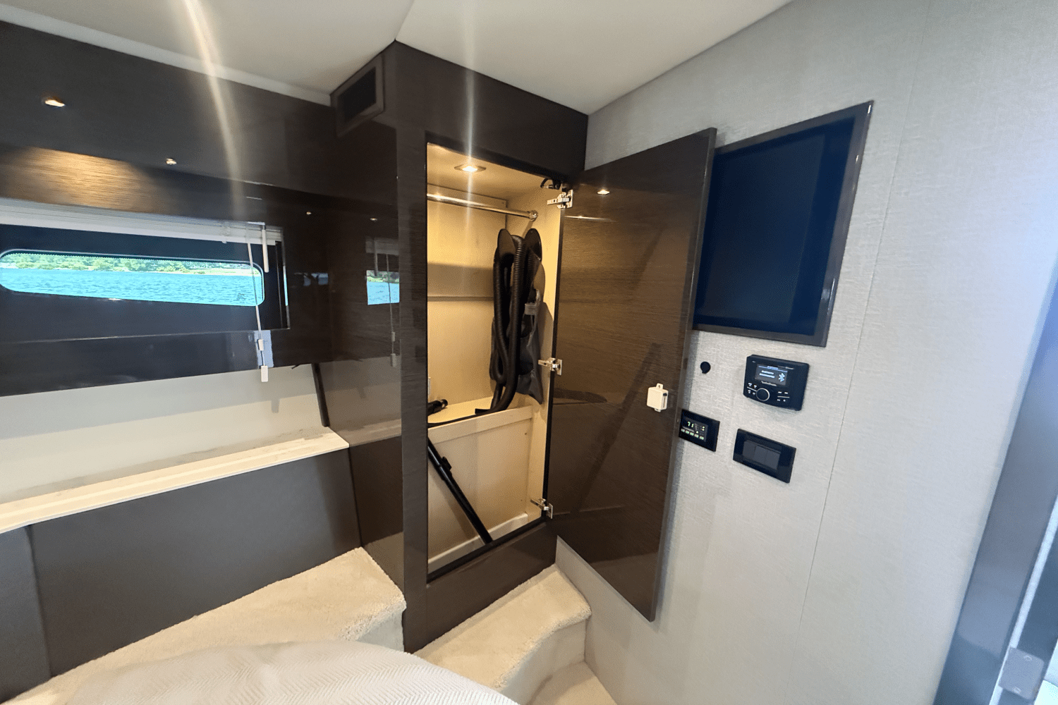 IIQ - Image