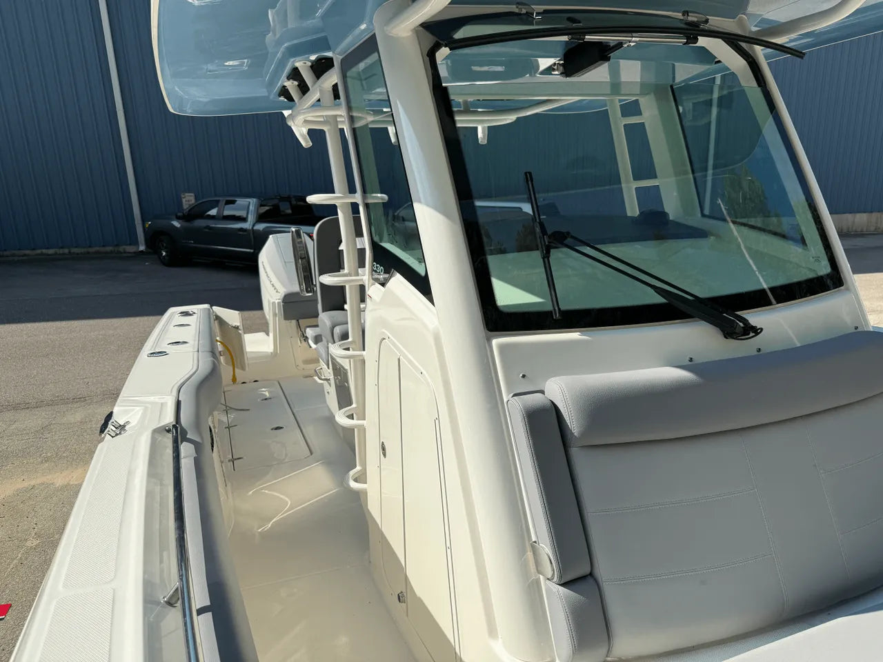 2025 Boston Whaler 330 Outrage 33.0 feet, Clearwater, Florida #32