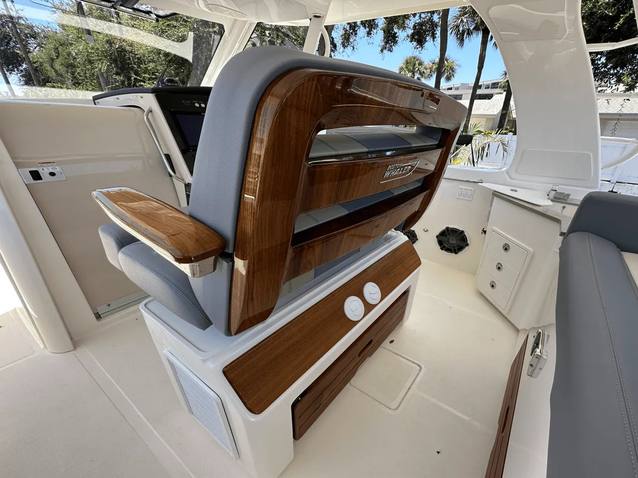 2025 Boston Whaler 350 Realm 35.0 feet, Clearwater, Florida #20