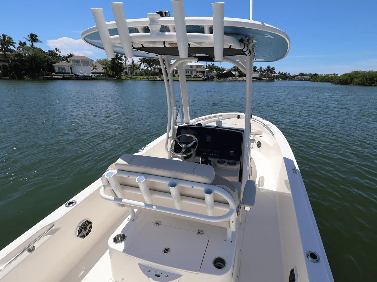2026 Boston Whaler 220 Dauntless 22.0 feet, Clearwater, Florida #32