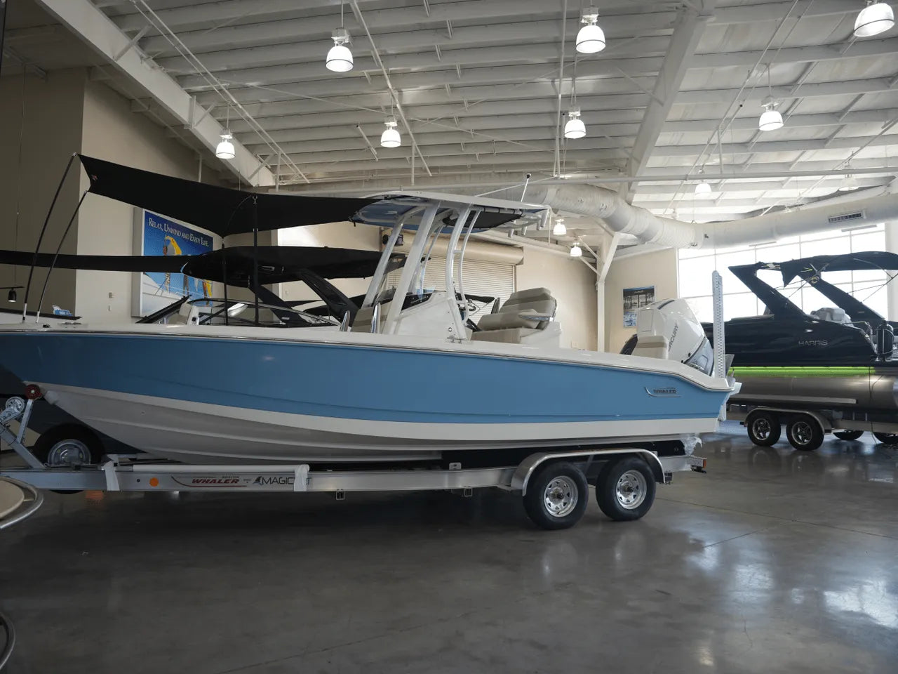 2025 Boston Whaler 250 Dauntless 25.0 feet, Clearwater, Florida #5