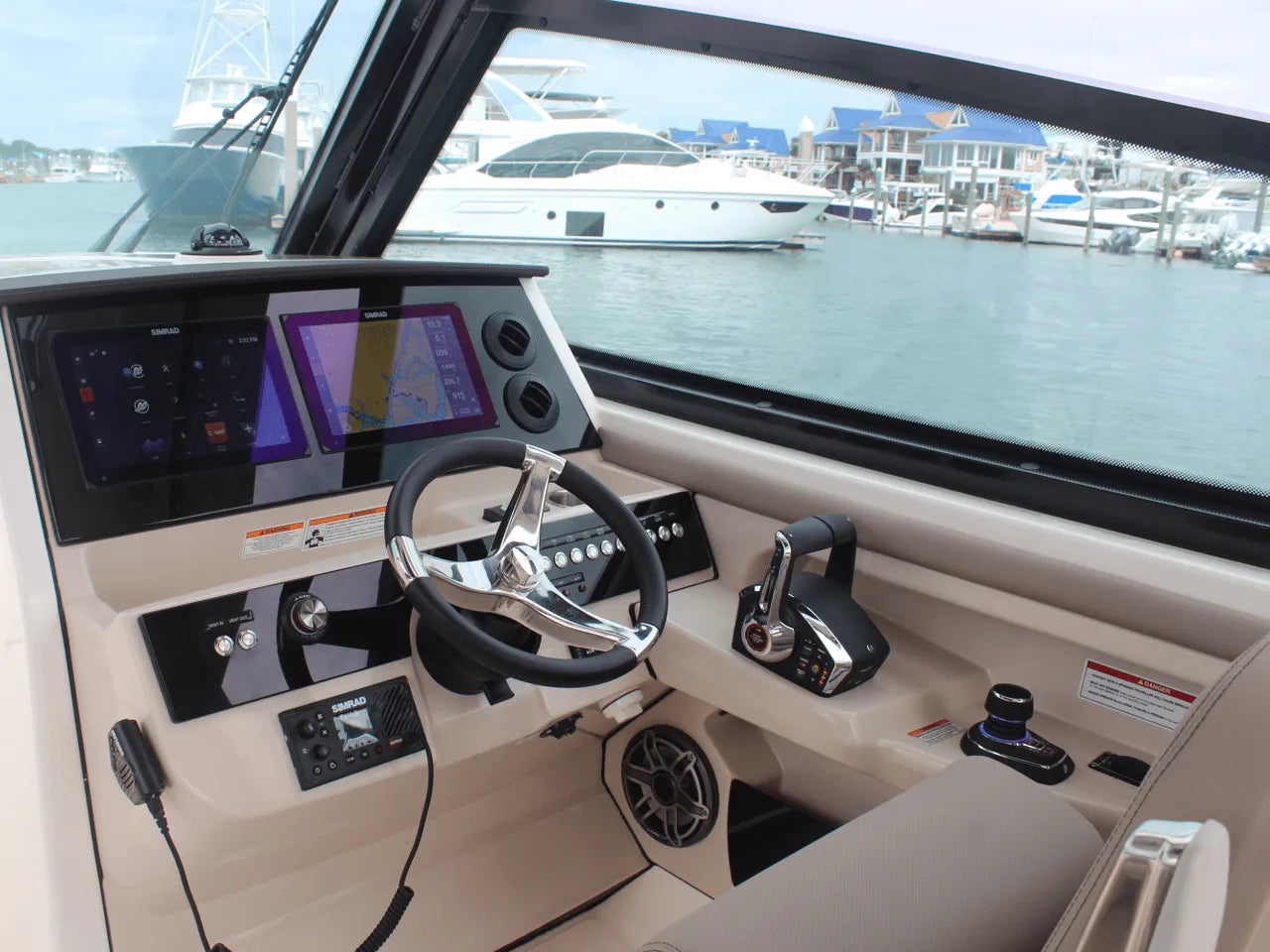 2026 Boston Whaler 330 Vantage 33.0 feet, Clearwater, Florida #47
