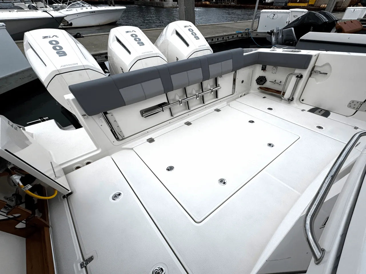 2025 Boston Whaler 420 Outrage 42.0 feet, Clearwater, Florida #5